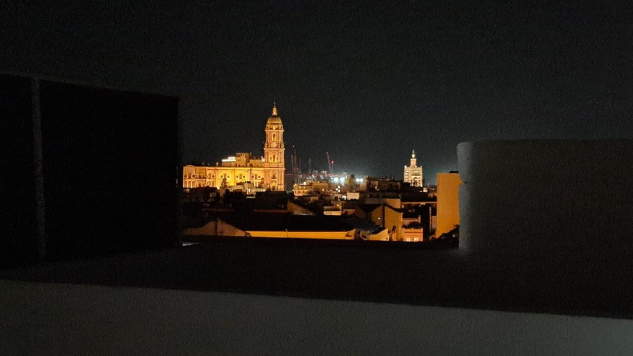 Penthouse With Solarium In The Center Of Malaga-Atico Con Solarium En El Centro De Malaga Lägenhet Exteriör bild