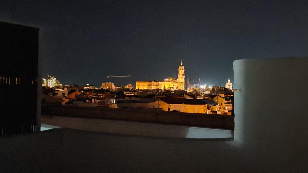 Penthouse With Solarium In The Center Of Malaga-Atico Con Solarium En El Centro De Malaga Lägenhet Exteriör bild